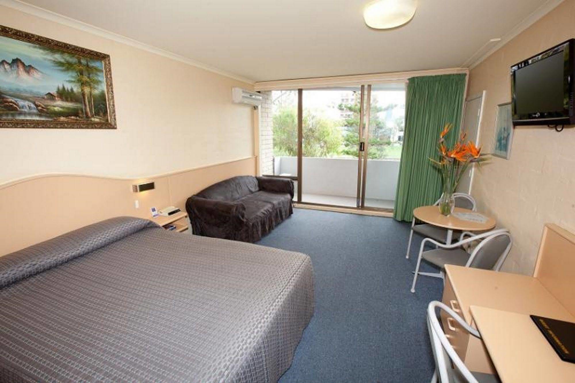 Palm Court Motor Inn Port Macquarie Dış mekan fotoğraf